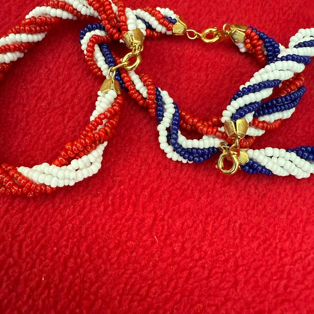 Elegant Multicolor Beaded Bracelet